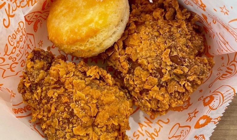 A screenshot of fried chicken and a biscuit from Popeyes restaurant in Circus Circus Hotel and Casino Las Vegas.