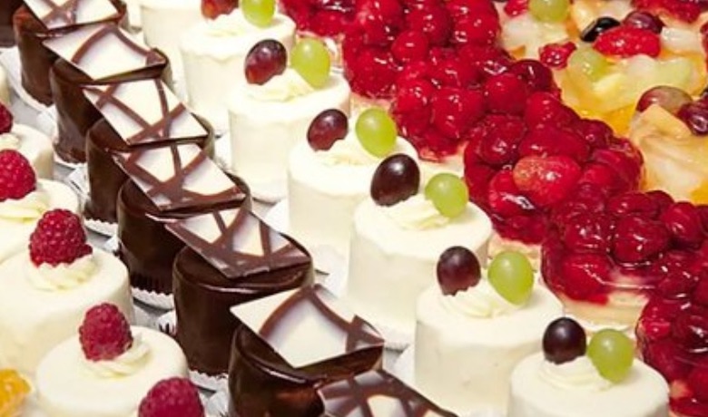 A screenshot of various desserts from Circus Buffet in Circus Circus Hotel and Casino Las Vegas.